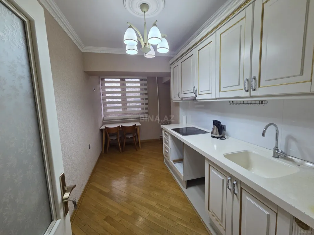 Kirayə verilir 3 otaqlı mənzil 95 m²