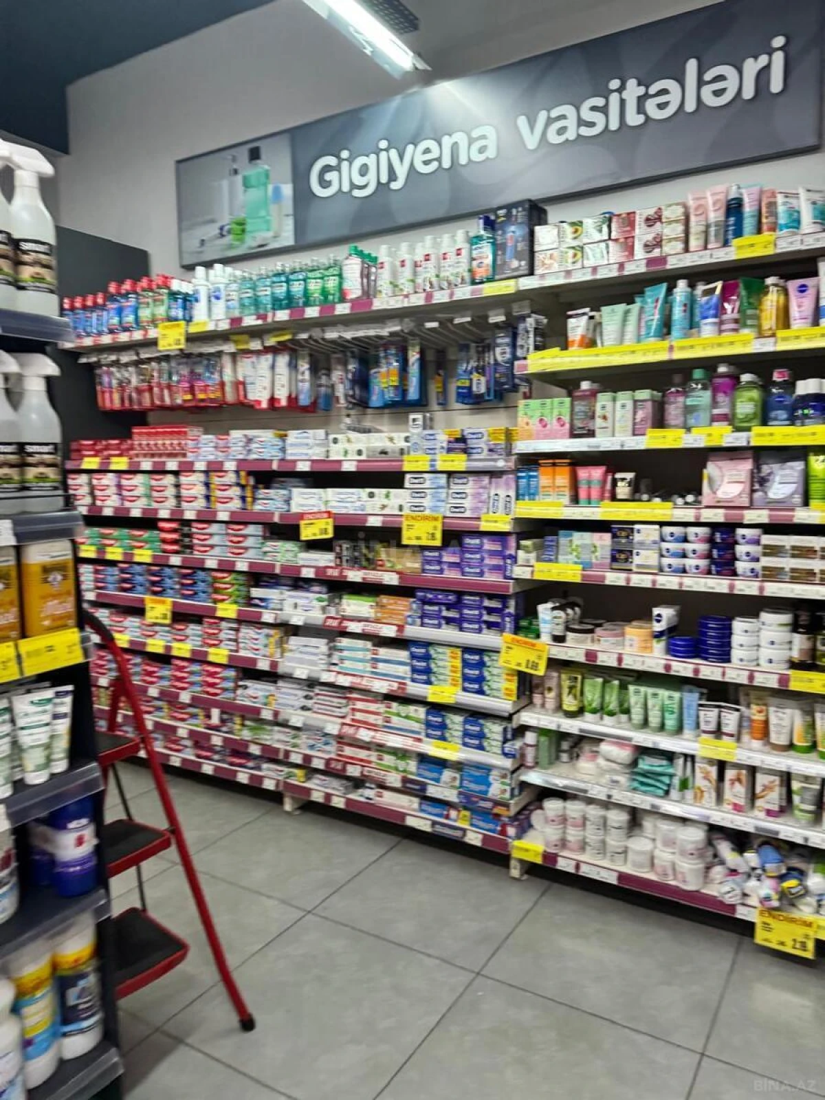 Satılır obyekt 750 m²