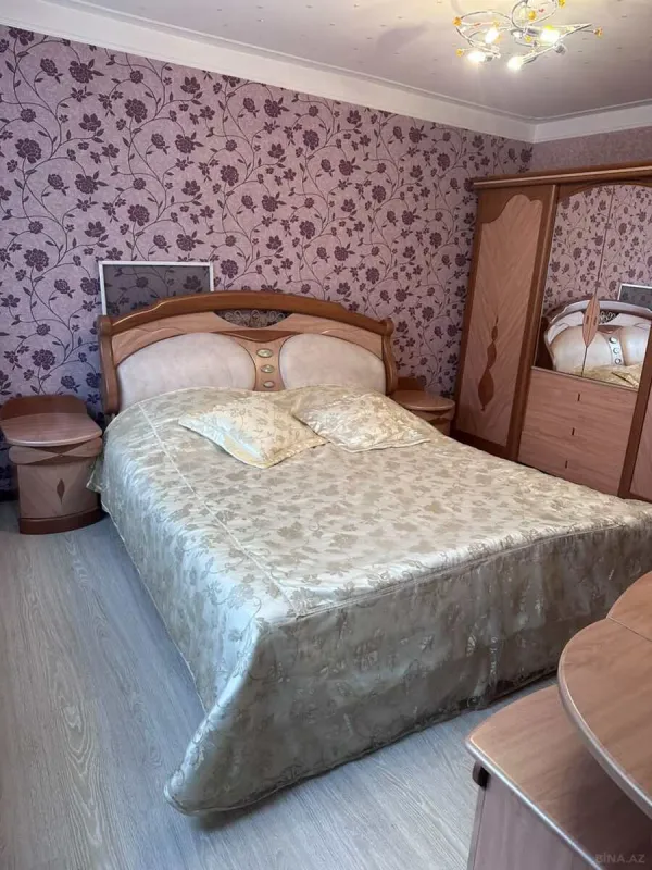 Kirayə verilir 3 otaqlı mənzil 100 m²