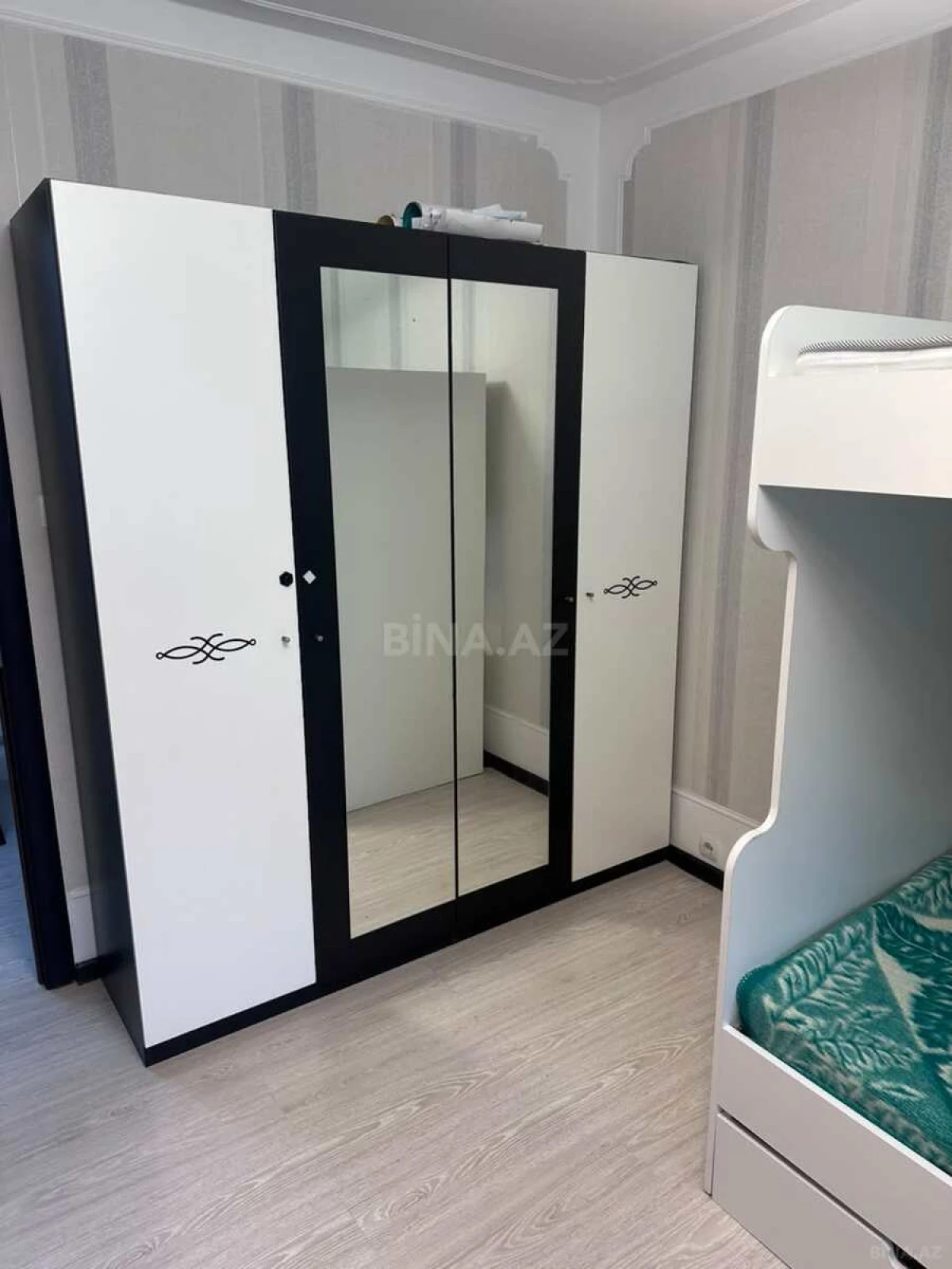 Kirayə verilir 3 otaqlı mənzil 100 m²