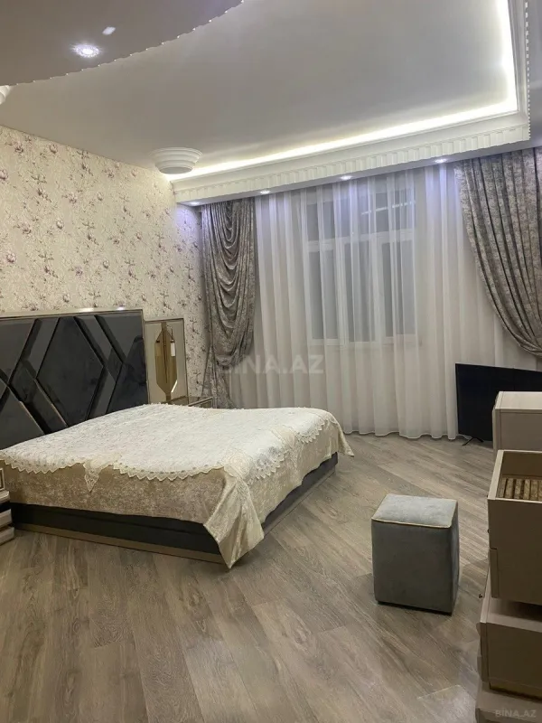 Satılır 2 otaqlı mənzil 95 m²