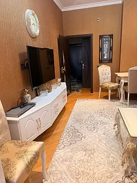 Kirayə verilir 2 otaqlı mənzil 63 m²