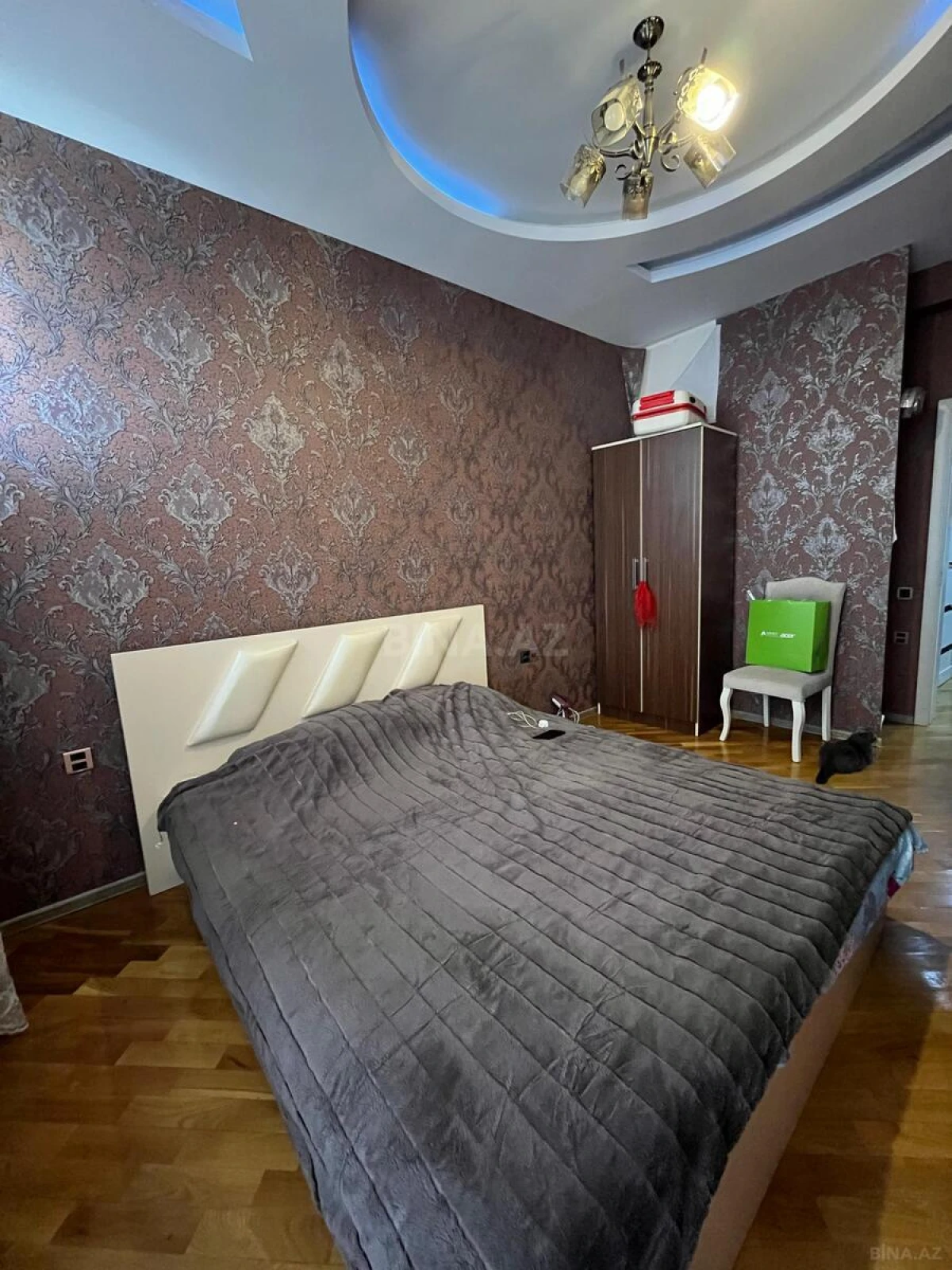 Satılır 2 otaqlı mənzil 70 m²
