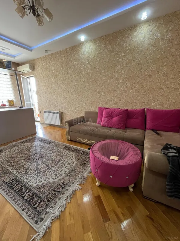 Satılır 2 otaqlı mənzil 70 m²