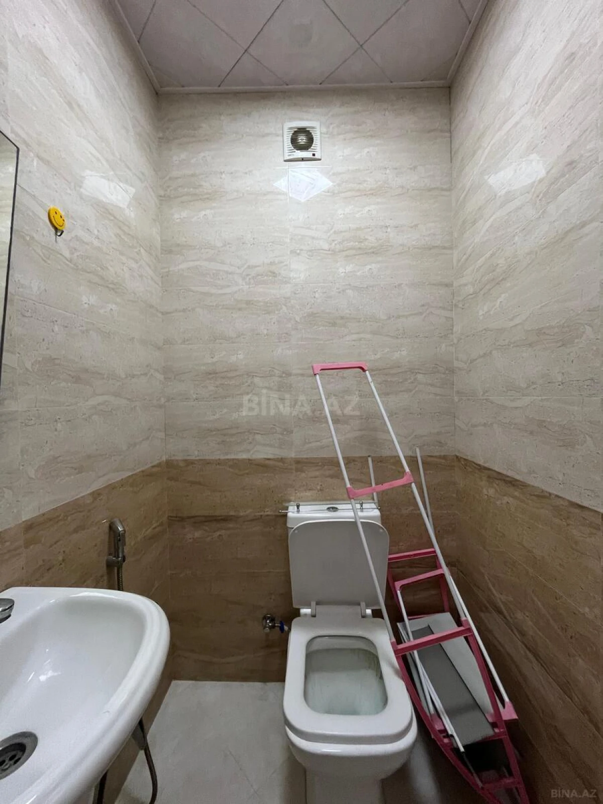 Satılır 2 otaqlı mənzil 70 m²