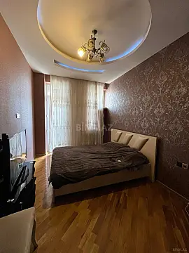 Satılır 2 otaqlı mənzil 70 m²