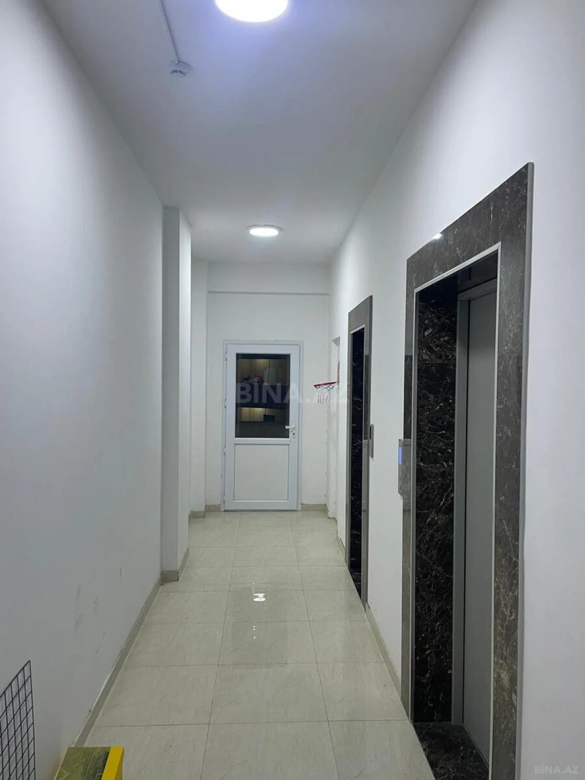 Kirayə verilir 3 otaqlı mənzil 145 m²