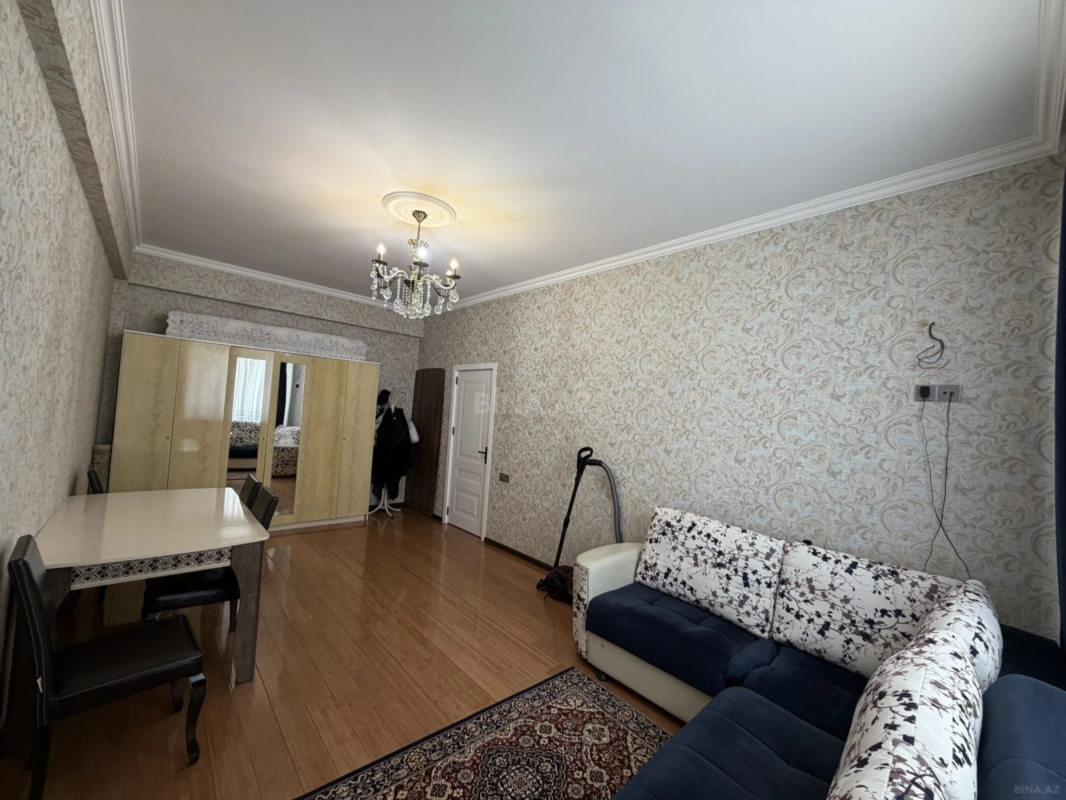 Satılır 1 otaqlı mənzil 50 m²