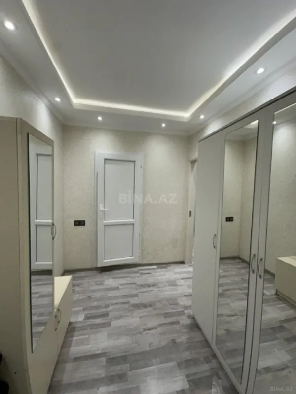 Kirayə verilir 2 otaqlı mənzil 75 m²