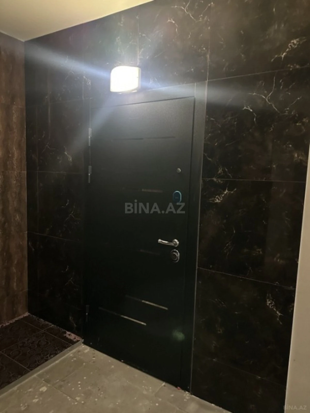 Kirayə verilir 2 otaqlı mənzil 75 m²