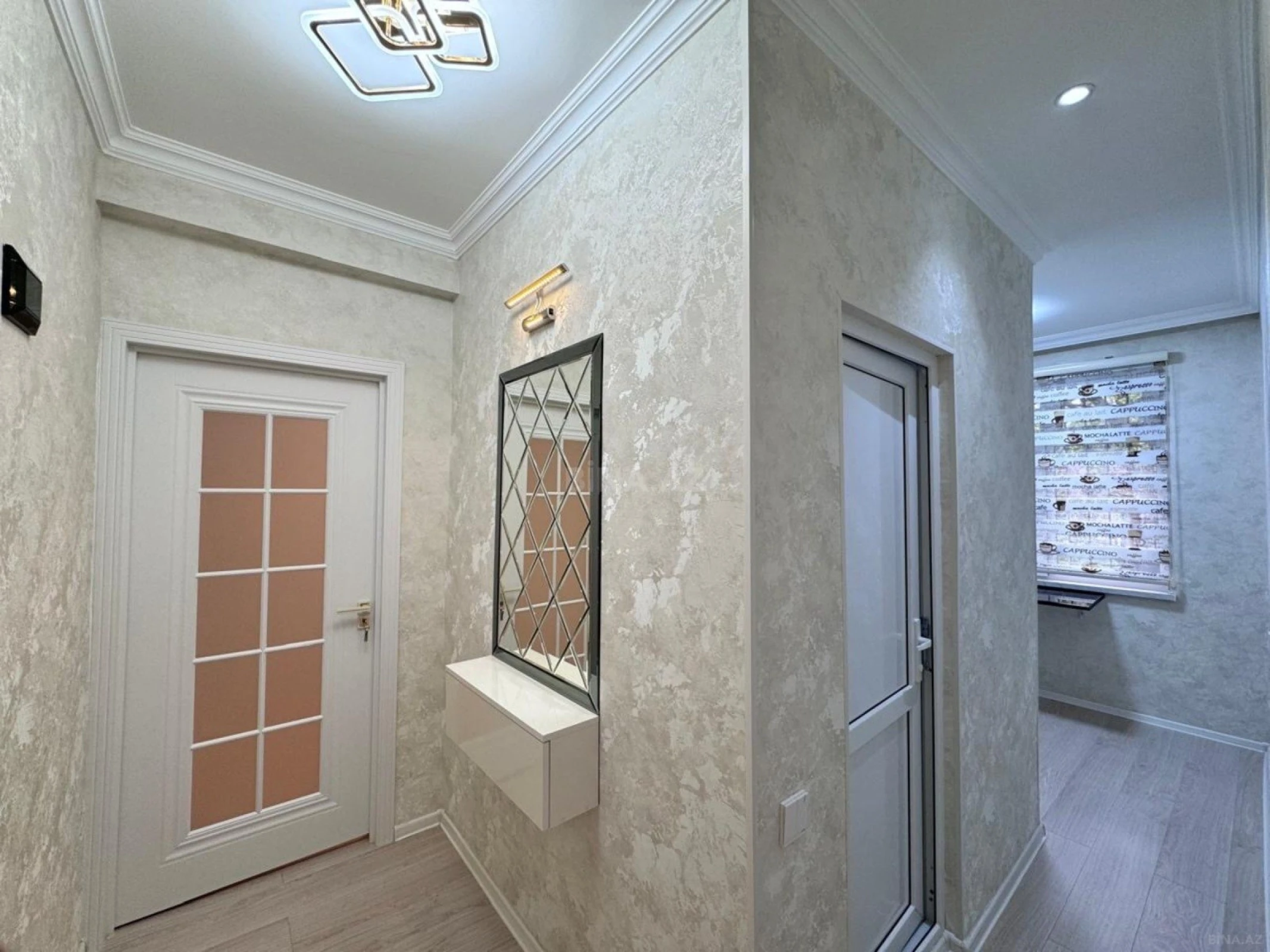 Satılır 2 otaqlı mənzil 55 m²