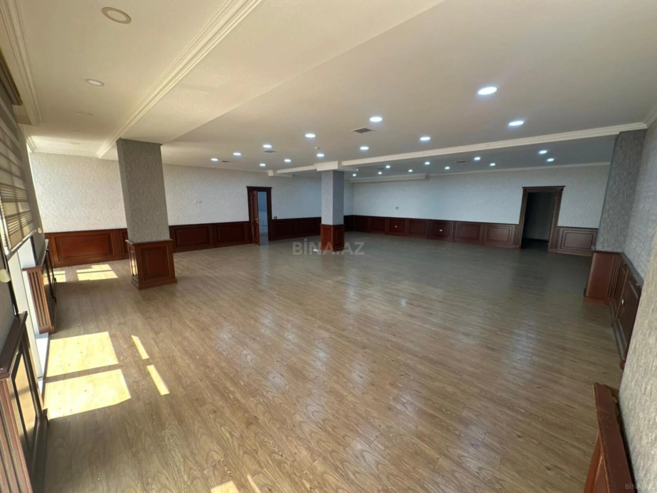 Kirayə verilir 13 otaqlı ofis 700 m²