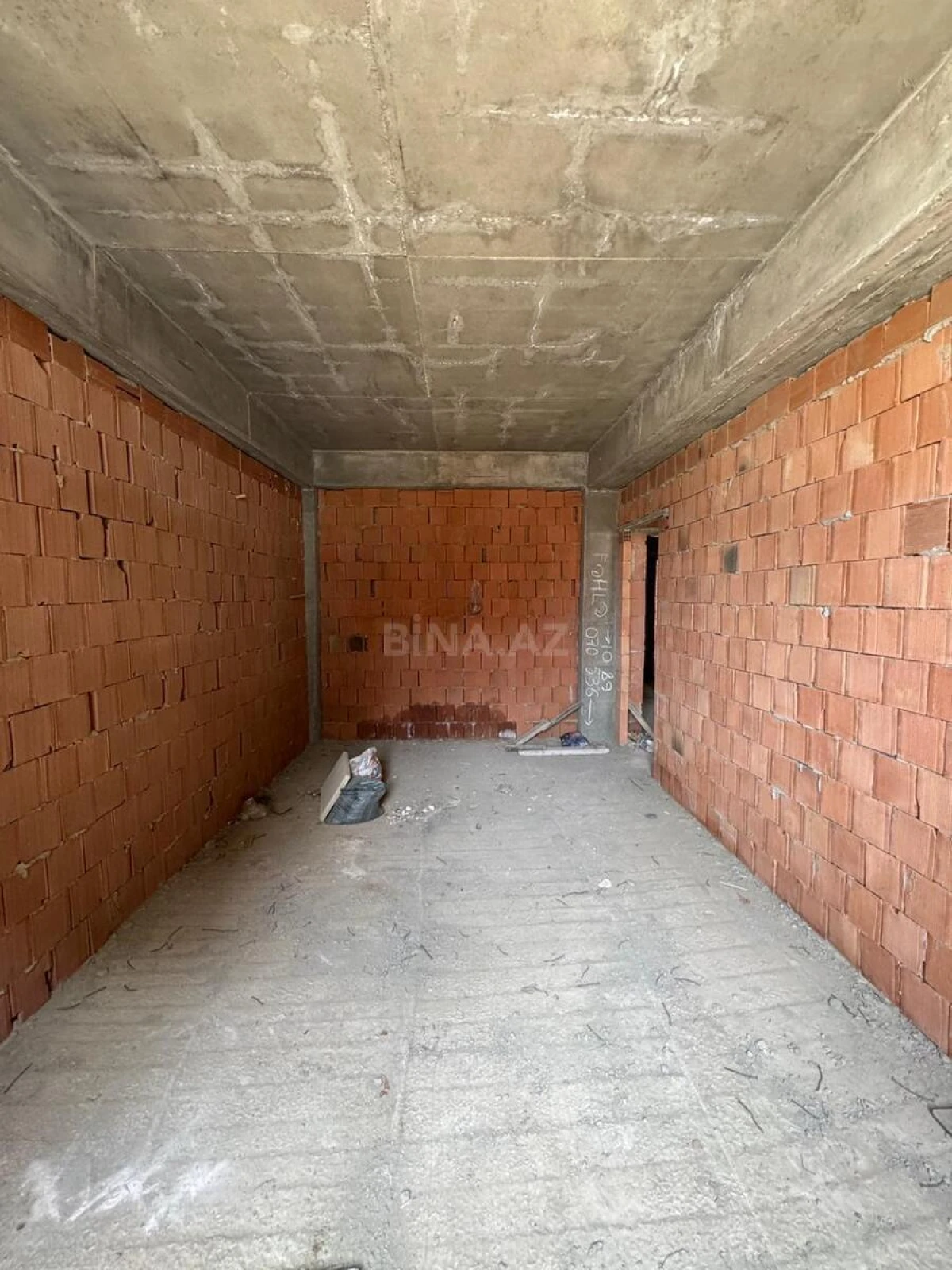 Satılır 1 otaqlı mənzil 44 m²