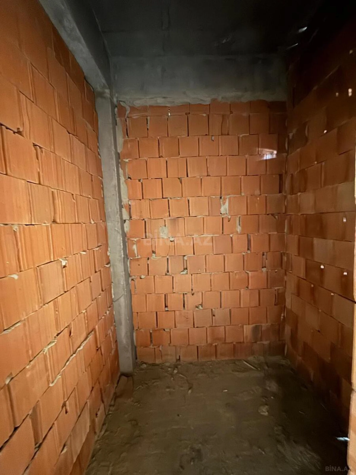 Satılır 1 otaqlı mənzil 44 m²