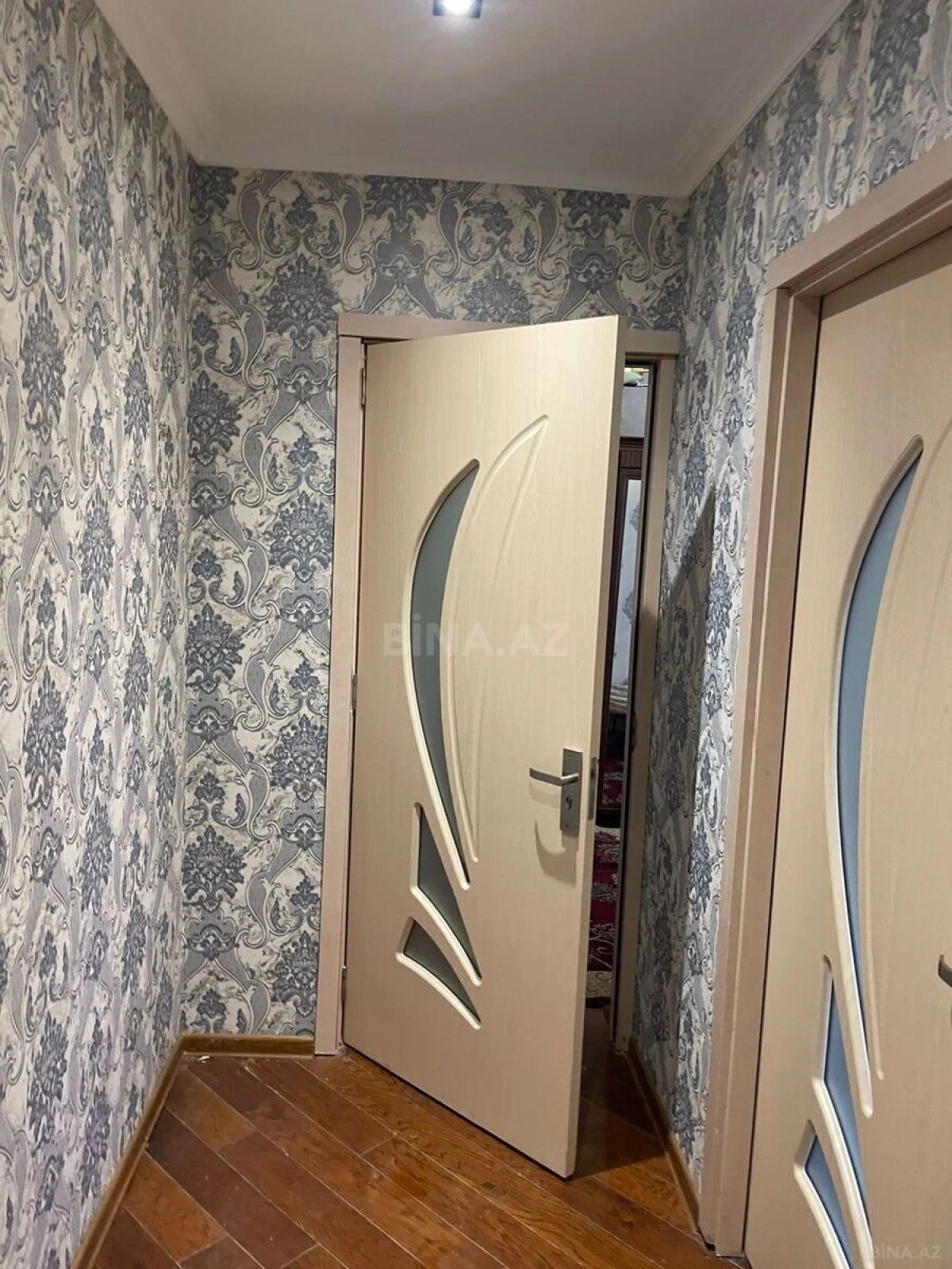 Kirayə verilir 1 otaqlı mənzil 52 m²