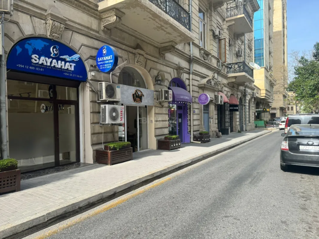 Satılır obyekt 90 m²