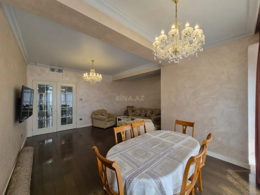 Kirayə verilir 3 otaqlı mənzil 170 m²