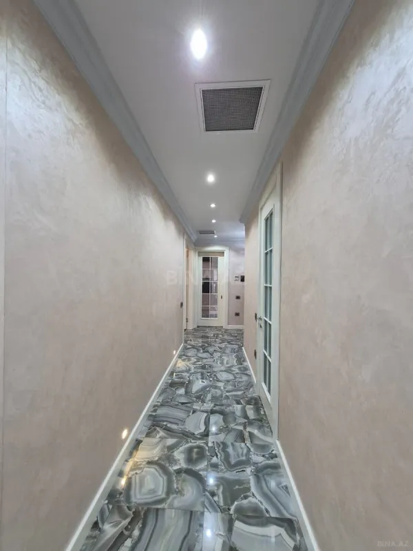 Kirayə verilir 3 otaqlı mənzil 170 m²