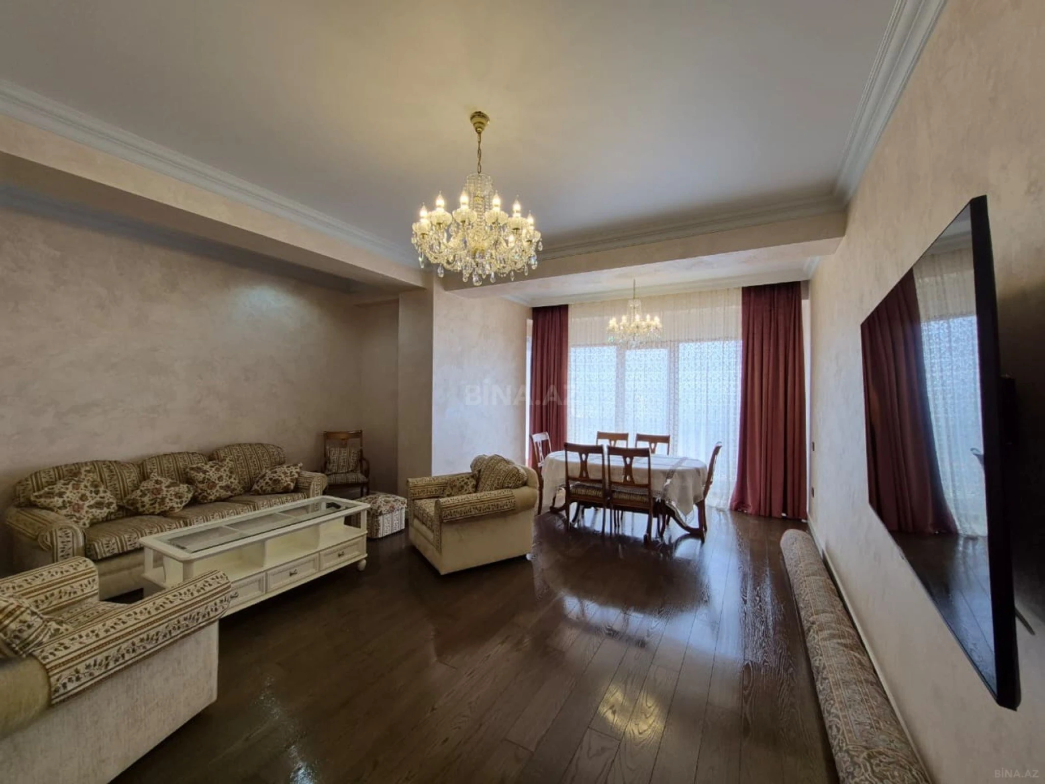 Kirayə verilir 3 otaqlı mənzil 170 m²