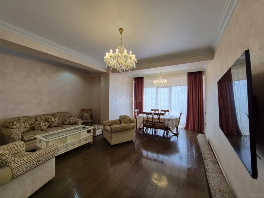 Kirayə verilir 3 otaqlı mənzil 170 m²