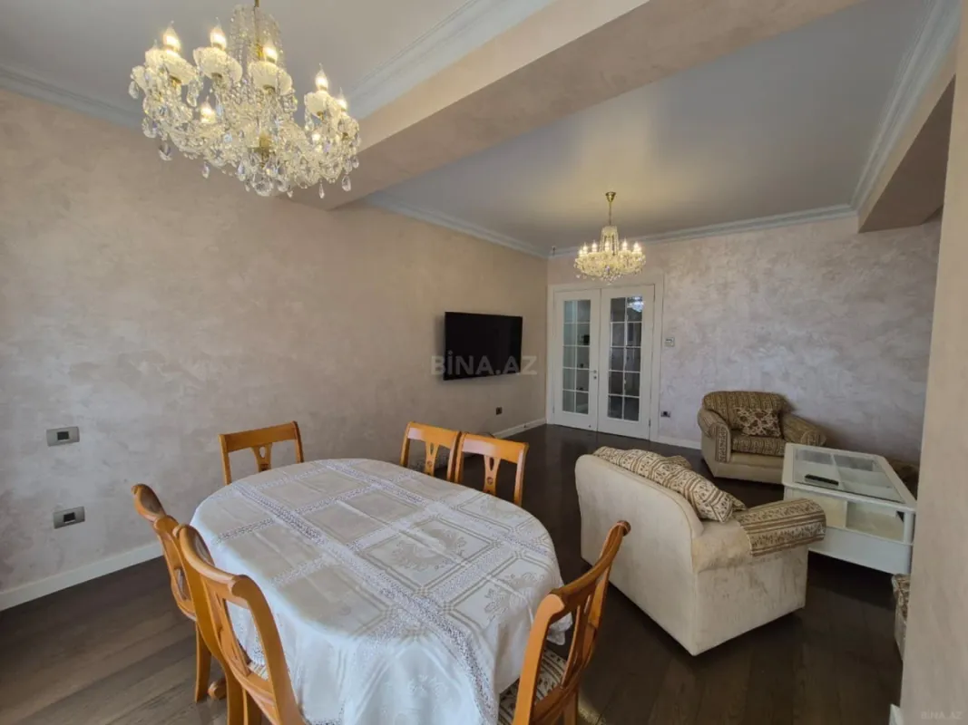 Kirayə verilir 3 otaqlı mənzil 170 m²