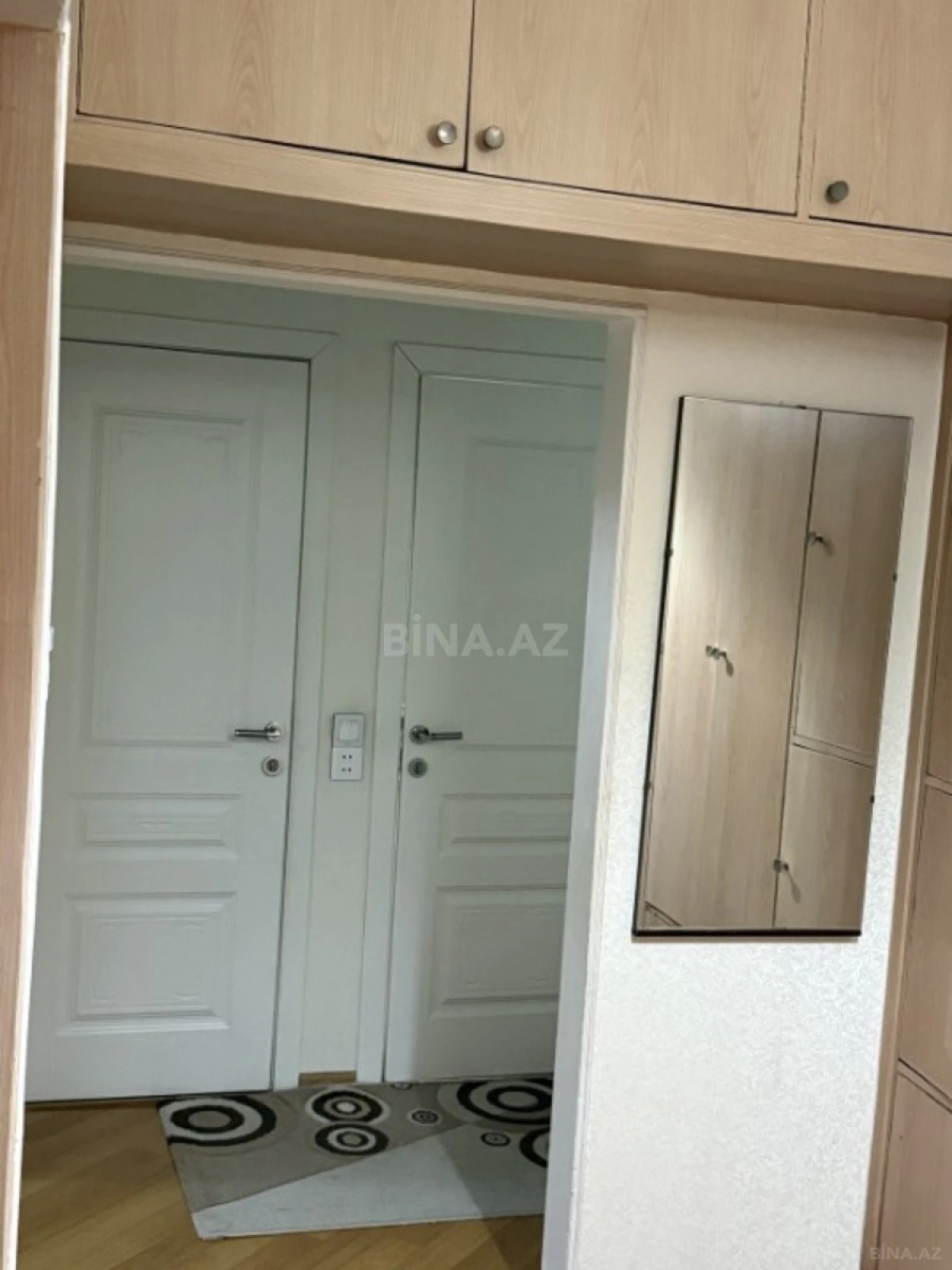 Satılır 4 otaqlı mənzil 100 m²