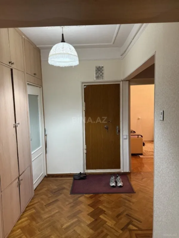 Satılır 4 otaqlı mənzil 100 m²