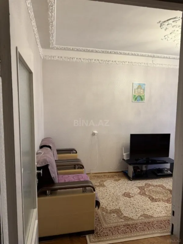 Satılır 4 otaqlı mənzil 100 m²