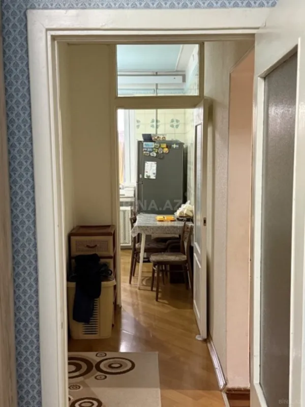 Satılır 4 otaqlı mənzil 100 m²