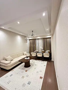 Satılır 2 otaqlı mənzil 49 m²
