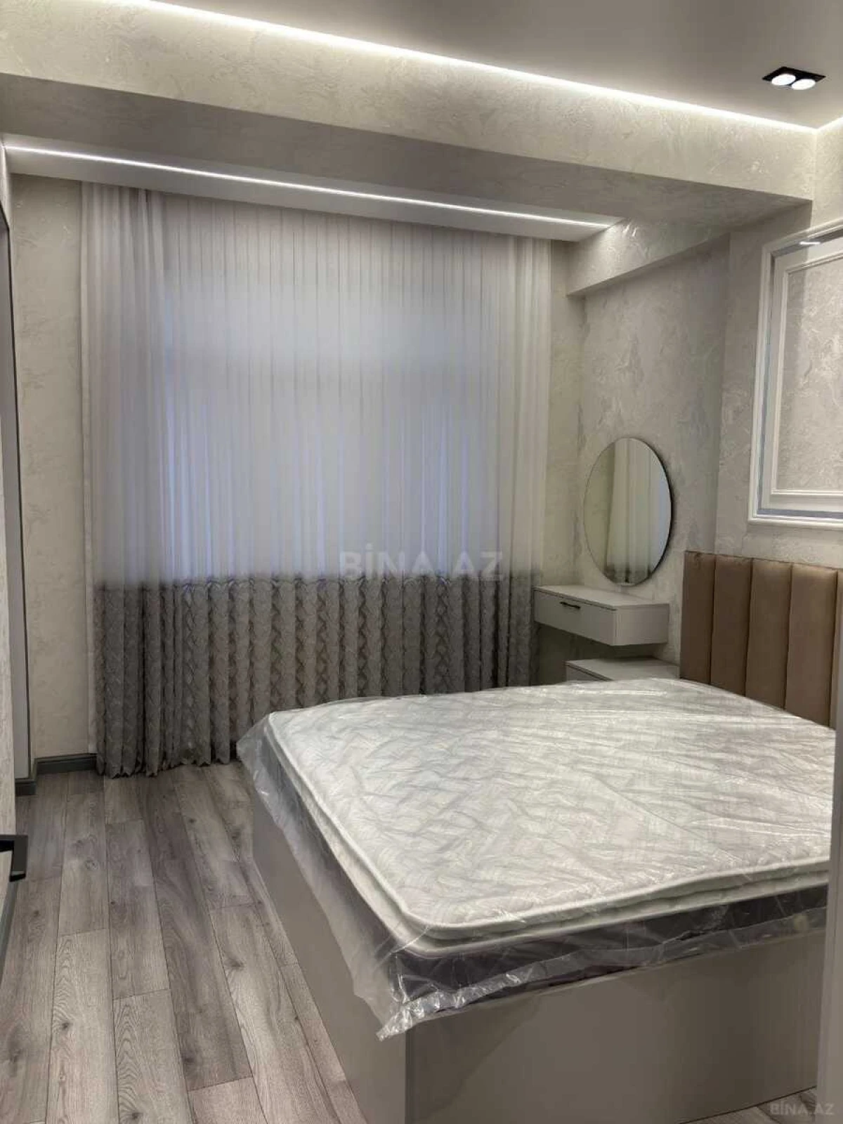 Kirayə verilir 2 otaqlı mənzil 65 m²