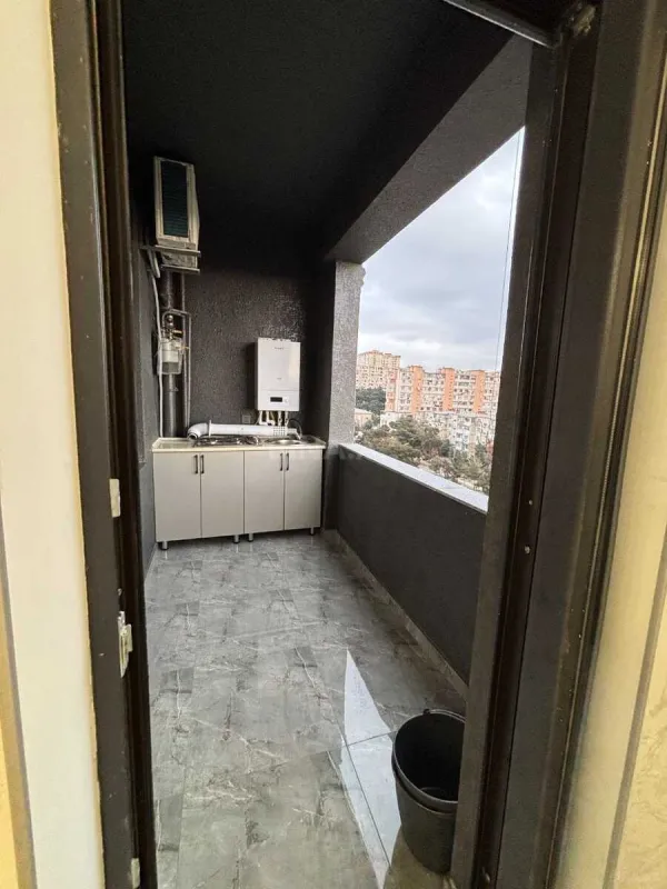 Kirayə verilir 2 otaqlı mənzil 65 m²