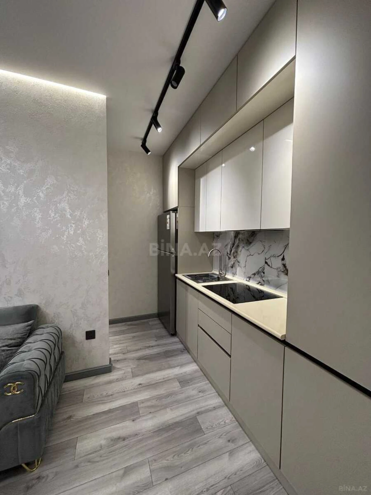 Kirayə verilir 2 otaqlı mənzil 65 m²