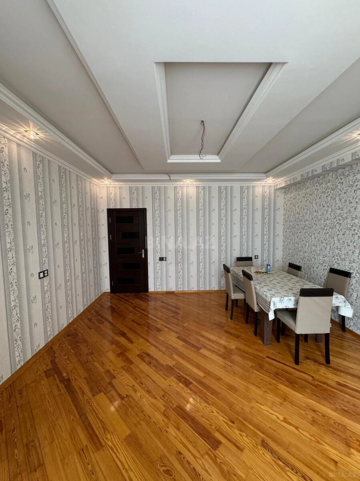 Satılır 3 otaqlı mənzil 75 m²