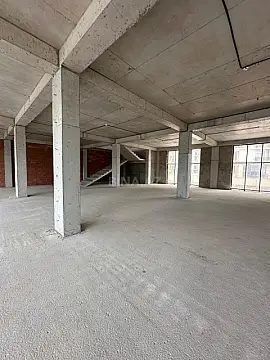 Satılır obyekt 97.2 m²