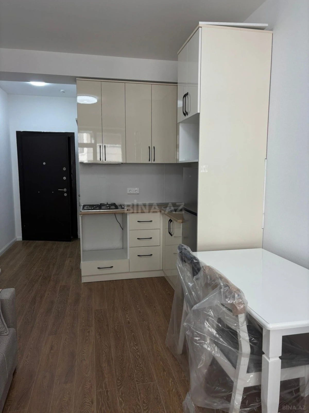 Kirayə verilir 1 otaqlı mənzil 28 m²