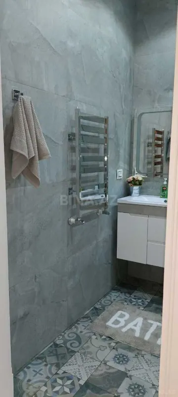 Kirayə verilir 2 otaqlı mənzil 70 m²