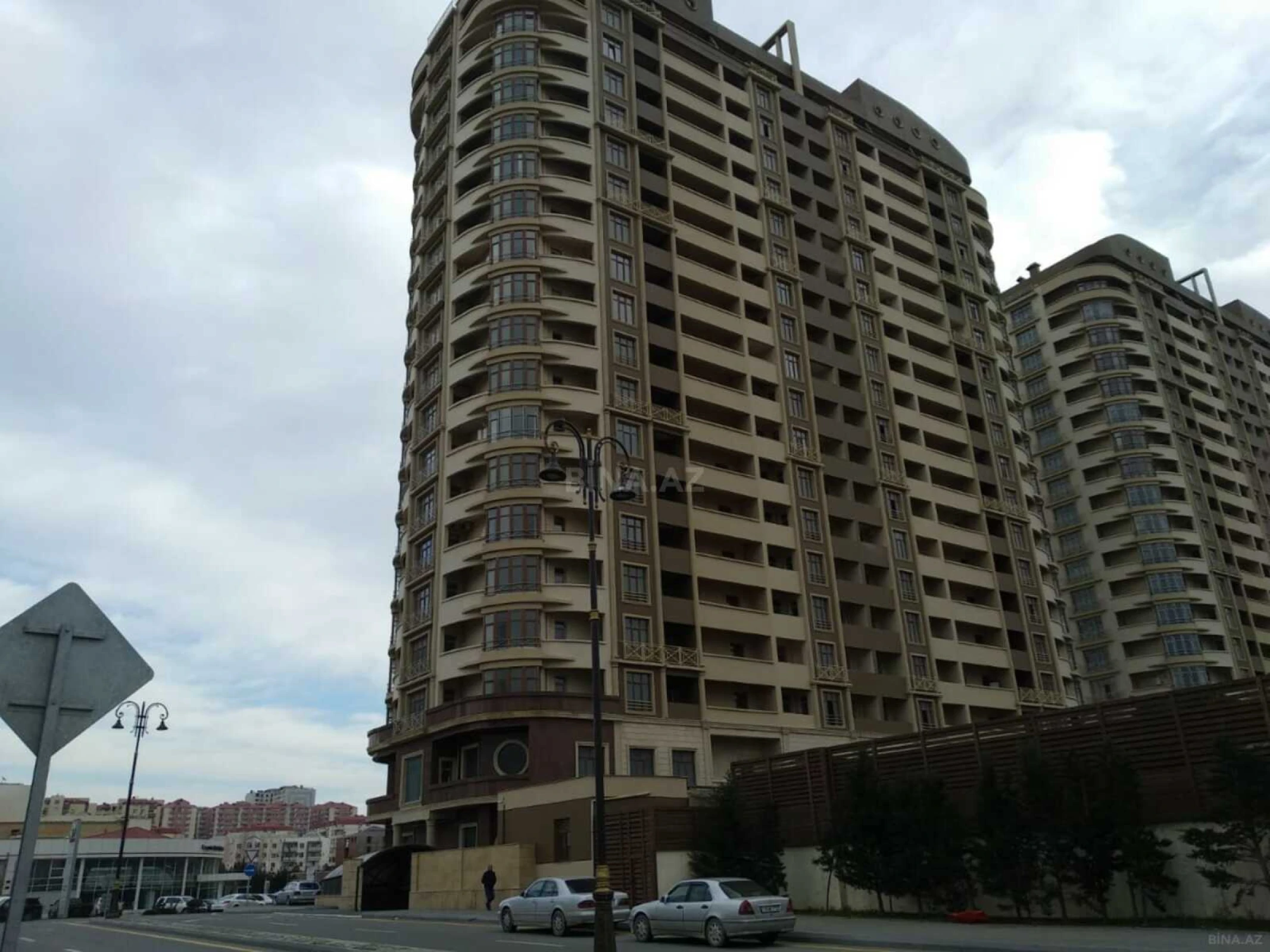Kirayə verilir 2 otaqlı mənzil 70 m²