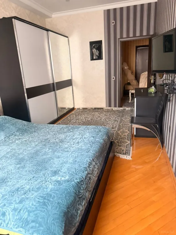 Kirayə verilir 2 otaqlı mənzil 65 m²