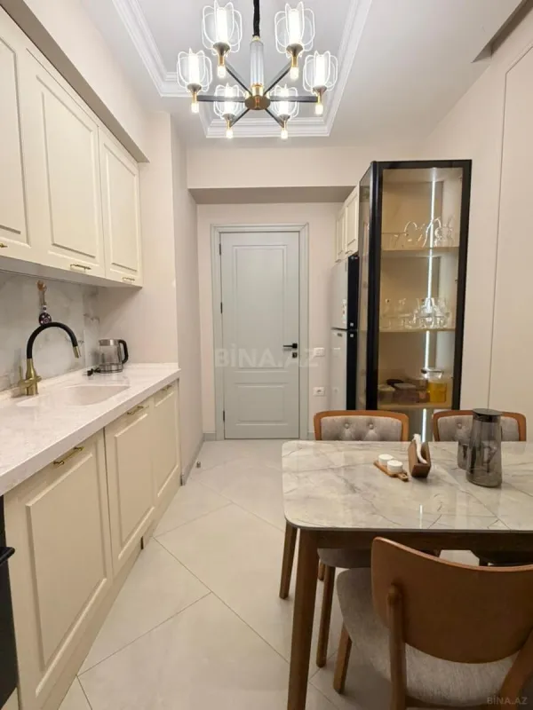 Satılır 3 otaqlı mənzil 84.5 m²