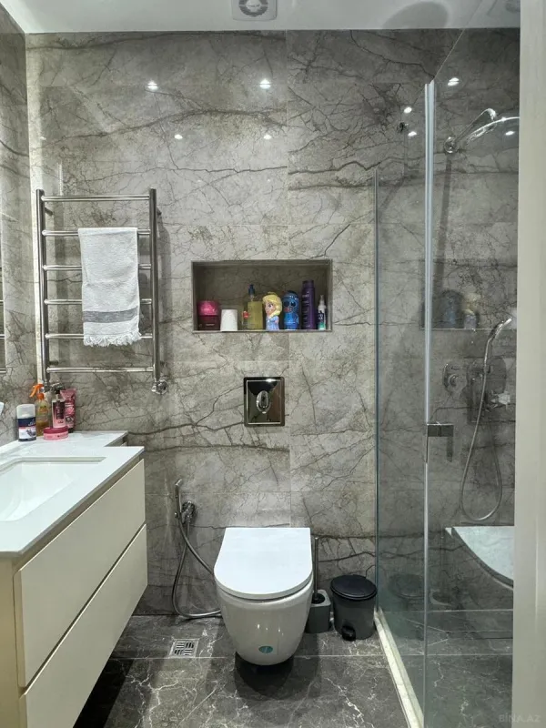 Satılır 3 otaqlı mənzil 84.5 m²
