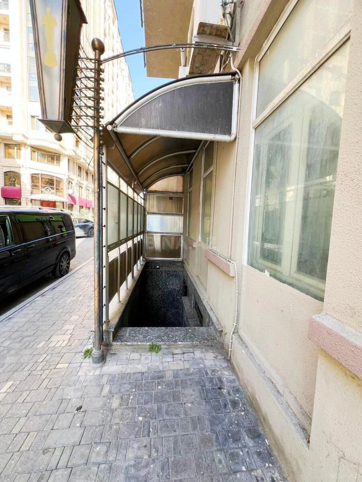Satılır obyekt 75 m²