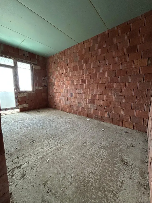 Satılır 1 otaqlı mənzil 44 m²