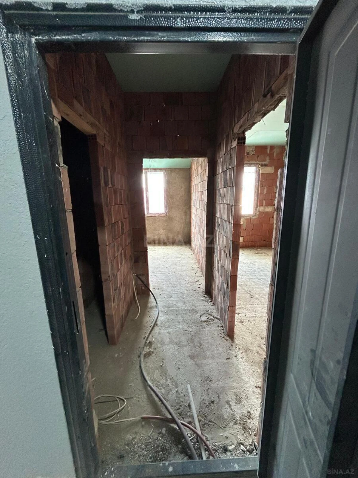 Satılır 1 otaqlı mənzil 44 m²