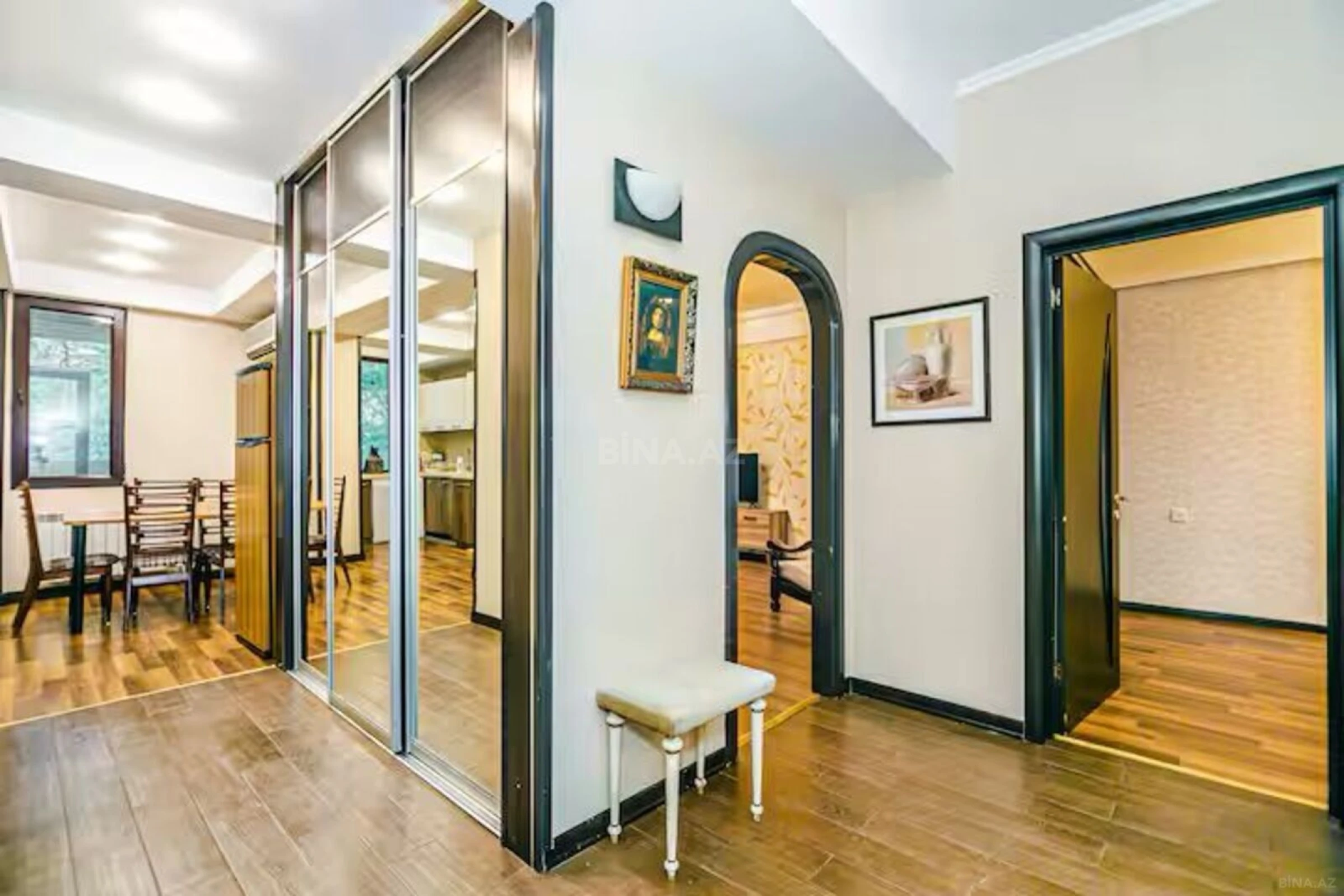 Kirayə verilir 3 otaqlı mənzil 100 m²