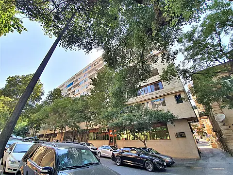 Kirayə verilir 3 otaqlı mənzil 100 m² — Bakı 3 otaq 100.00 m²