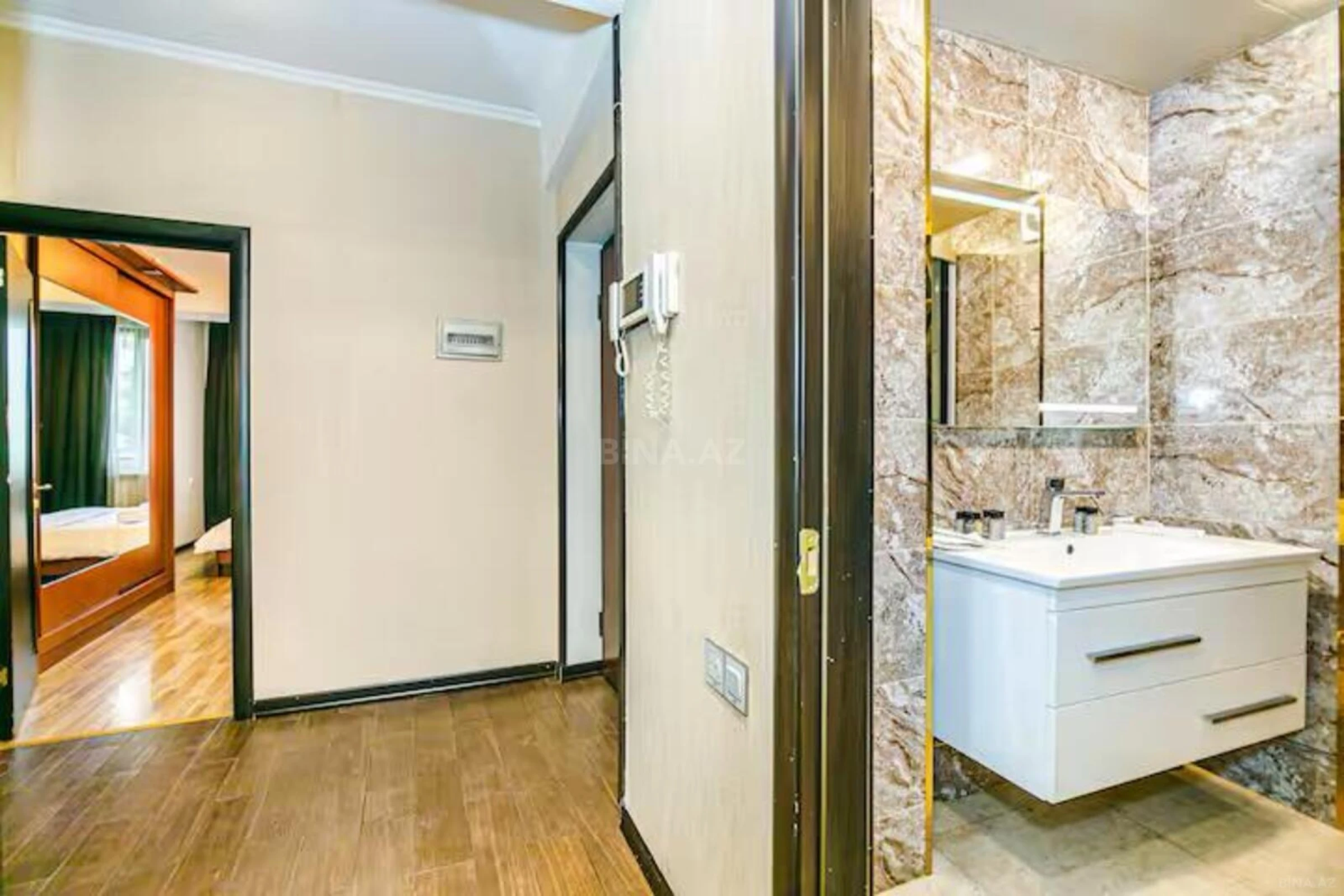 Kirayə verilir 3 otaqlı mənzil 100 m²