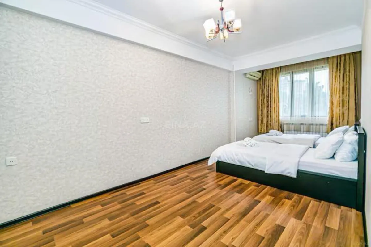 Kirayə verilir 3 otaqlı mənzil 100 m²