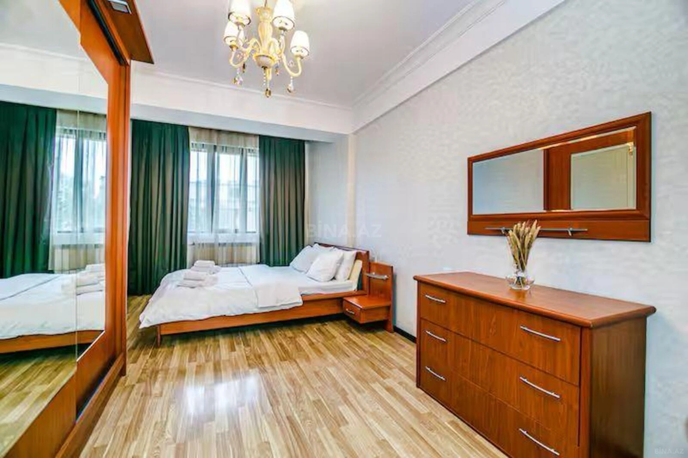 Kirayə verilir 3 otaqlı mənzil 100 m²