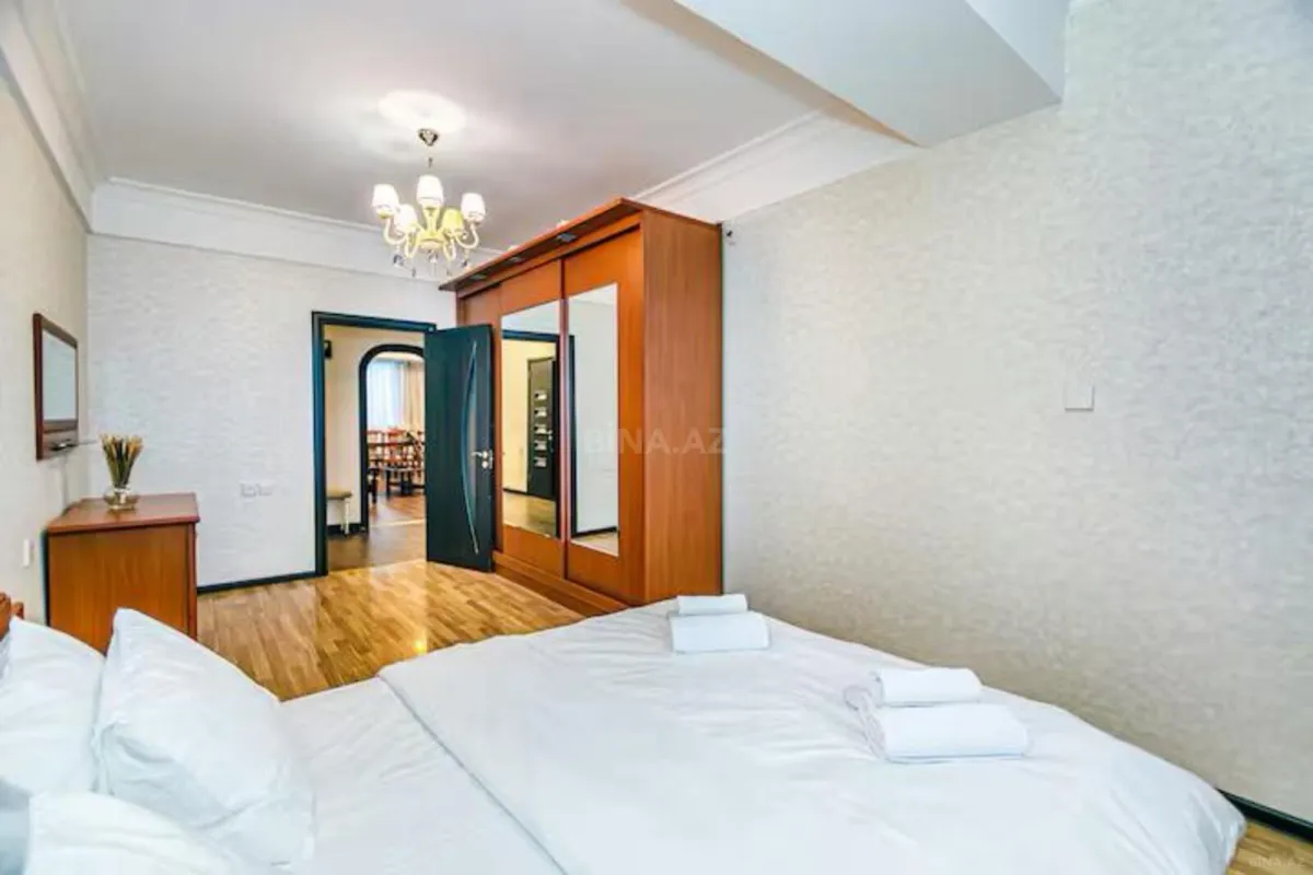 Kirayə verilir 3 otaqlı mənzil 100 m²